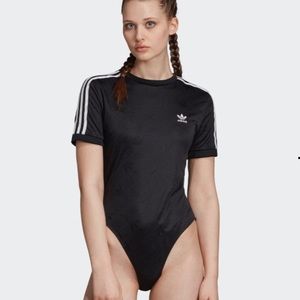 SHORT SLEEVE BODYSUIT WOVEN WITH TEXTURED PATTERN